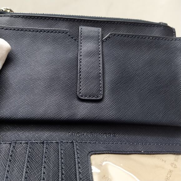 Michael Kors Blue Leather MK Printed Credit Card Wristlet Bifold Wallet - EUC - Picture 11 of 16